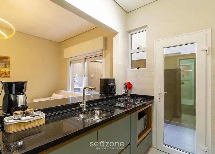 Apto. C/ Balcón En Centro De Poa Iia0102 Apartamento