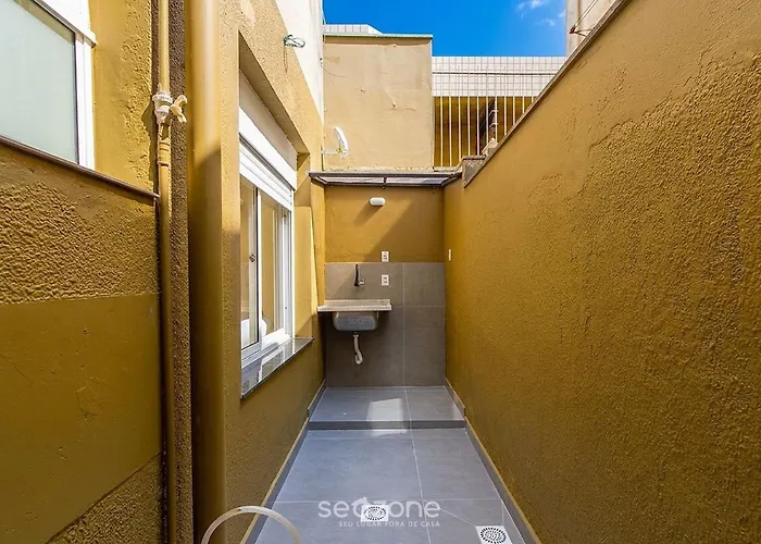 Apto. C/ Balcón En Centro De Poa Iia0102 Apartamento